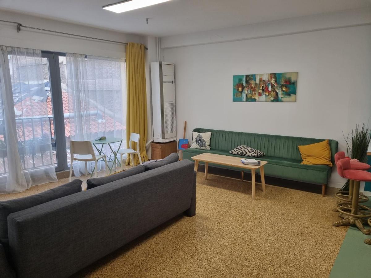 Delfini Home Plaka/Acropolis เอเธนส์ ภายนอก รูปภาพ