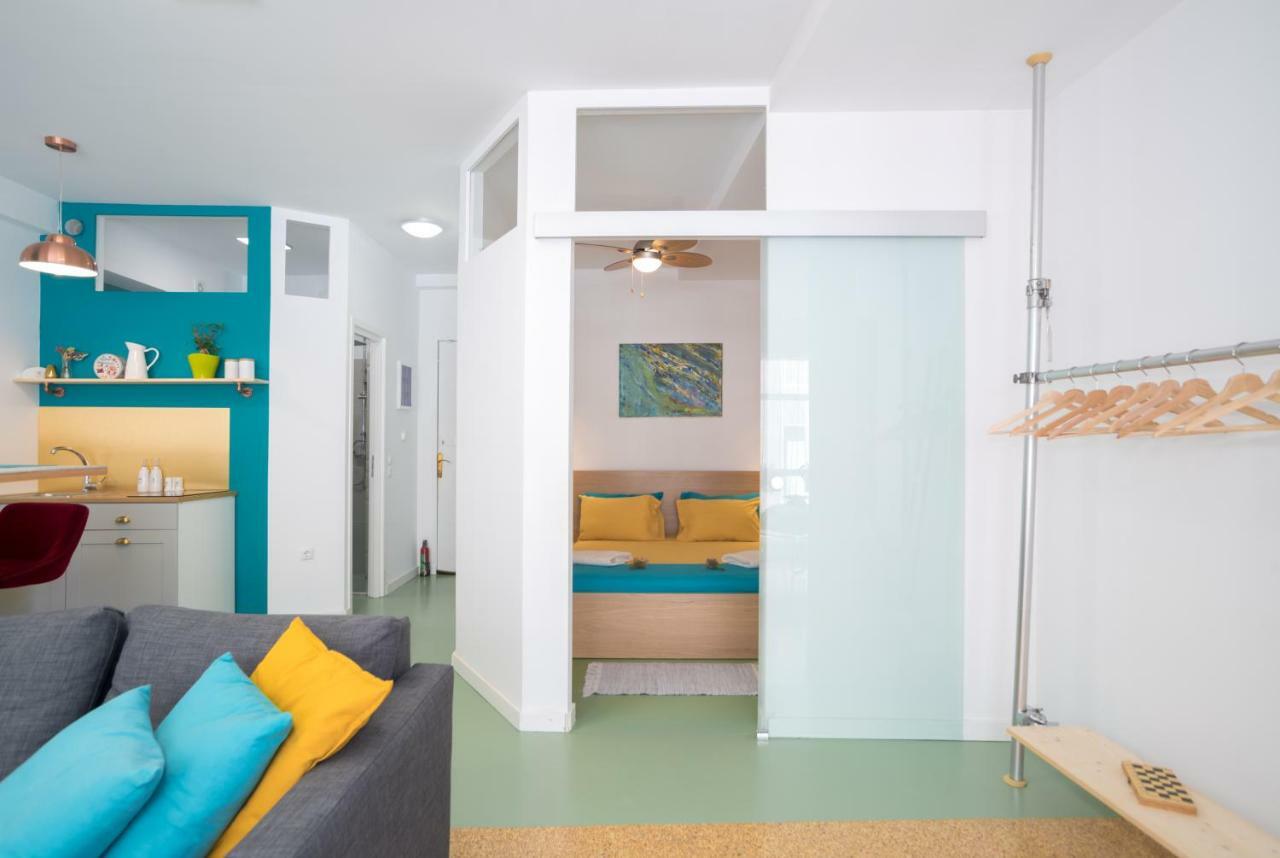 Delfini Home Plaka/Acropolis เอเธนส์ ภายนอก รูปภาพ
