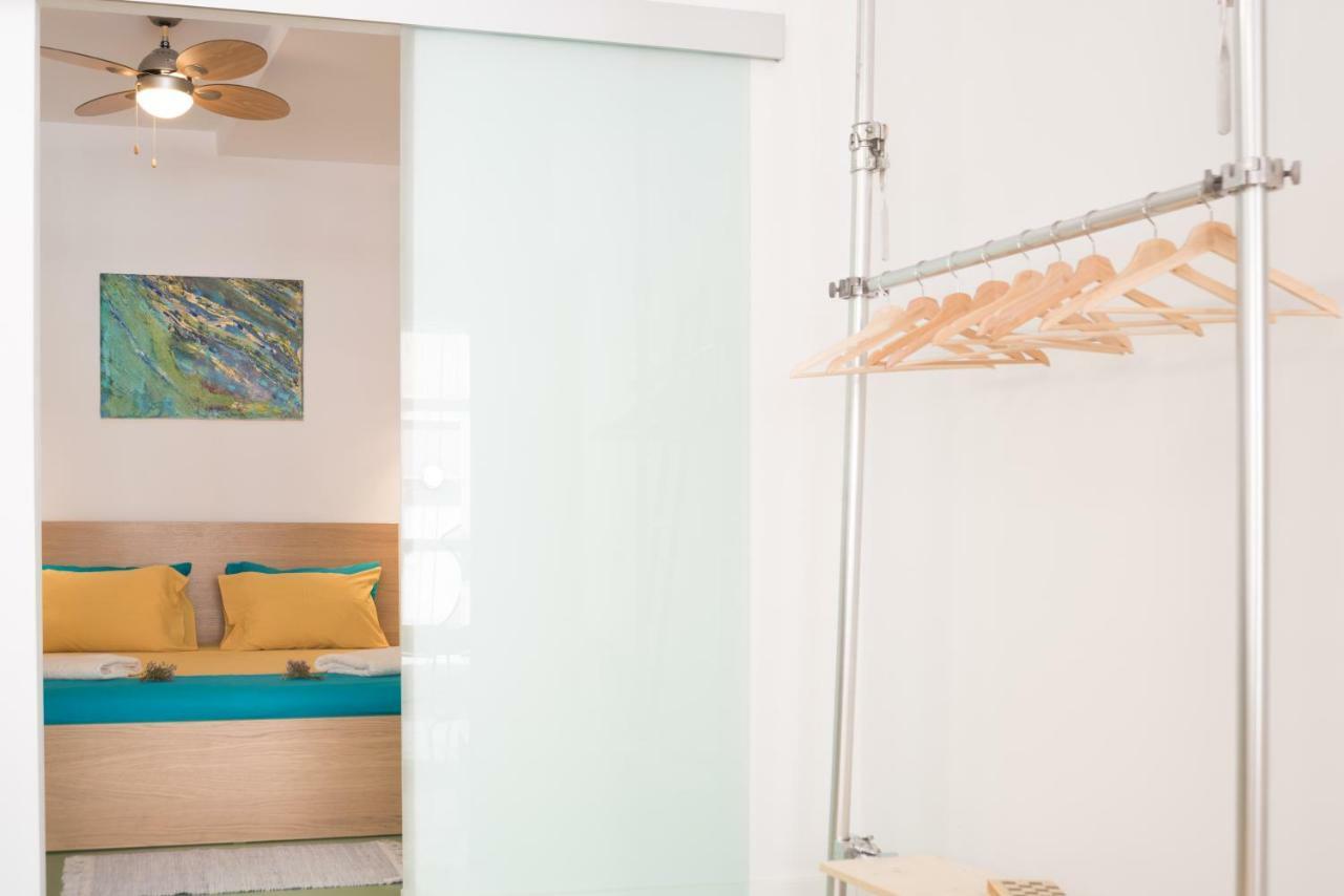 Delfini Home Plaka/Acropolis เอเธนส์ ภายนอก รูปภาพ